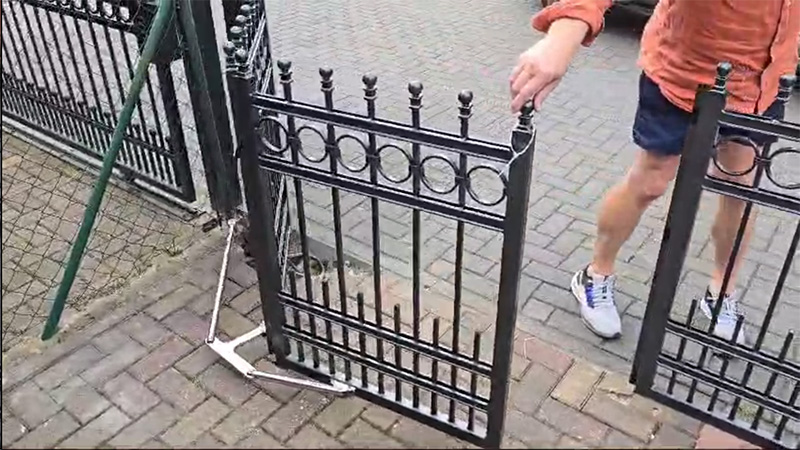 falttor manual 01 terrasse geländer metall