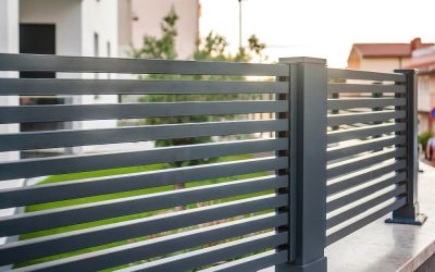 Welche Art von Zaun passt zu einem modernen Haus?