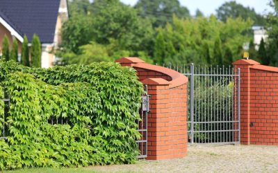 Welche Art von Zaun eignet sich am besten für ein großes Grundstück?