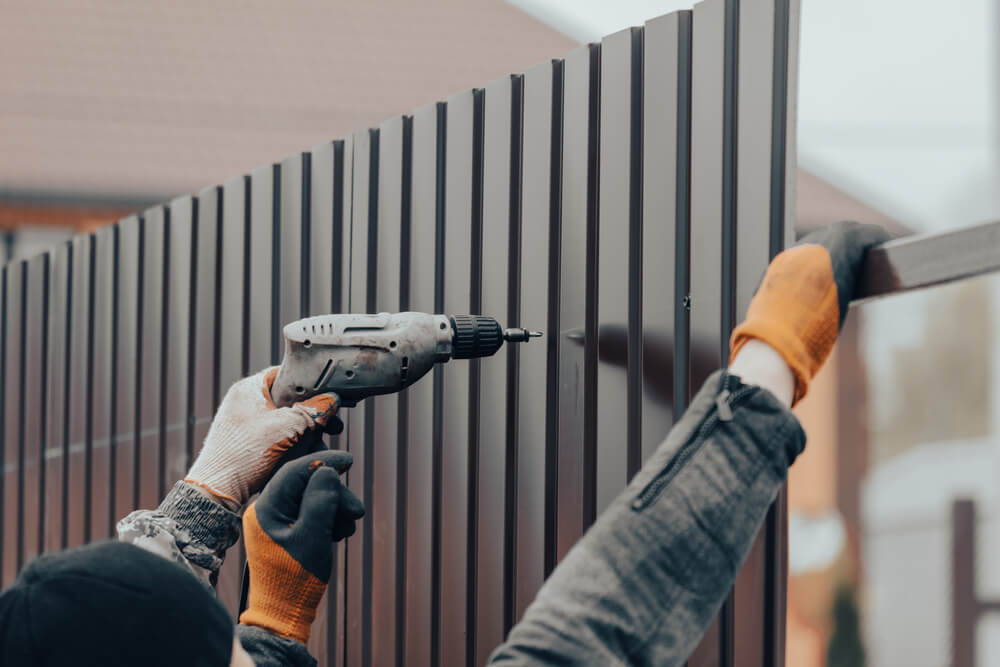Mettalzaune aus Polen – Qualität ohne Kompromisse