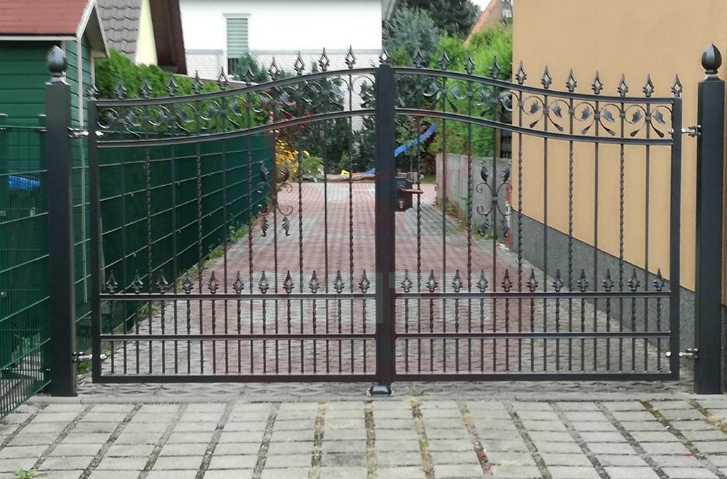doppelfluegeltor metall einfahrt