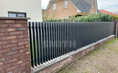 Zaun an der Grundstücksgrenze in Sachsen-Anhalt: Höhe, Abstand und Genehmigung